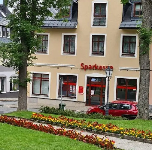 Markt 9 *